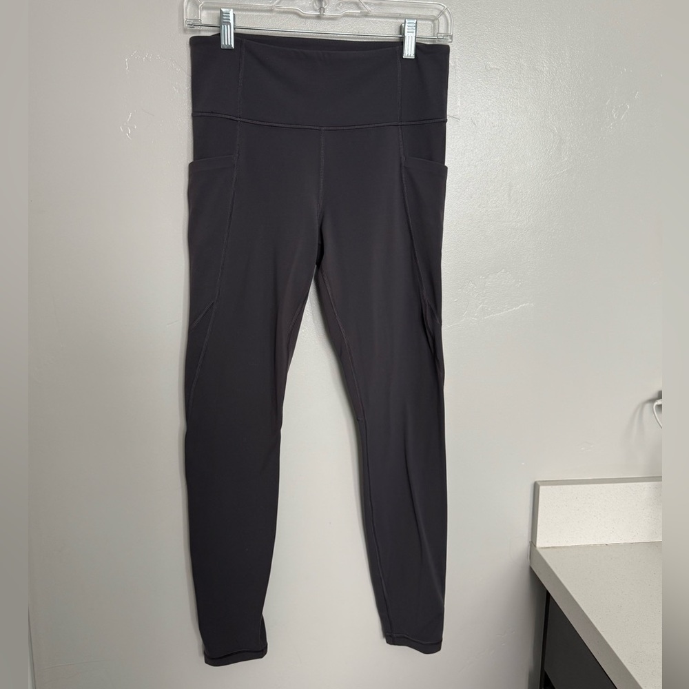 Women’s Athleta Purple High-Waisted Leggings with Pockets